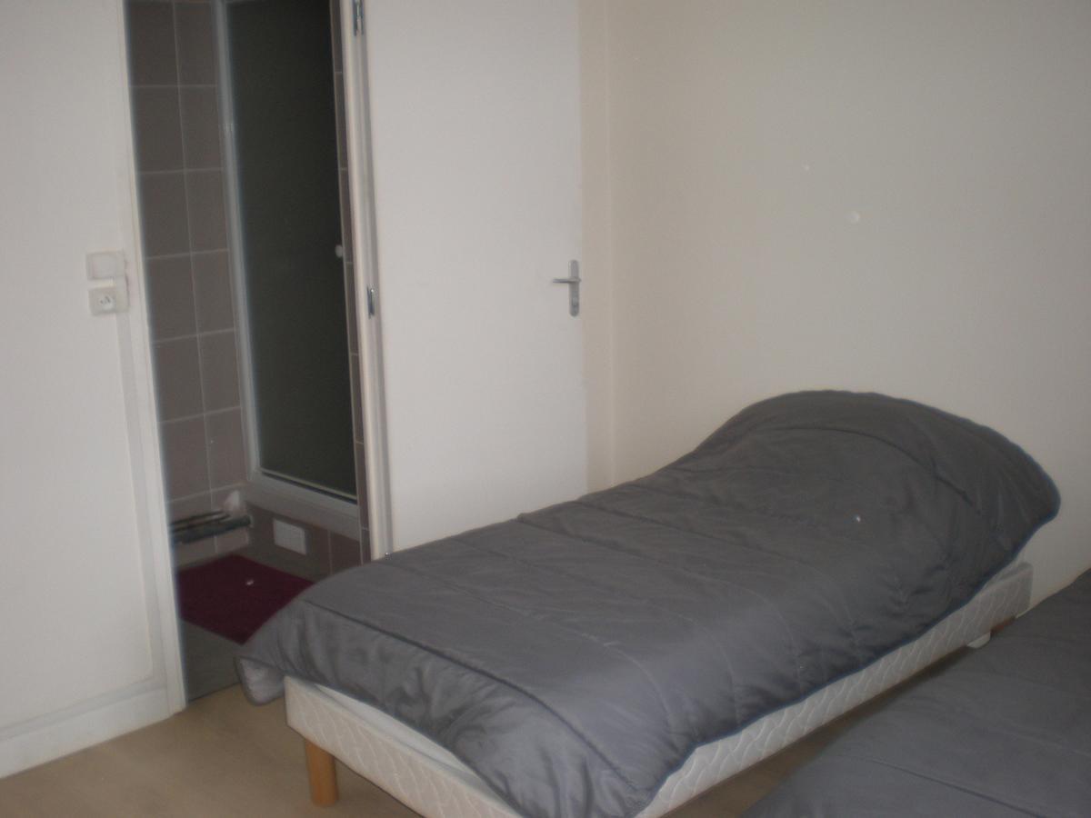 Hotel Dg Méry-sur-Oise Екстериор снимка